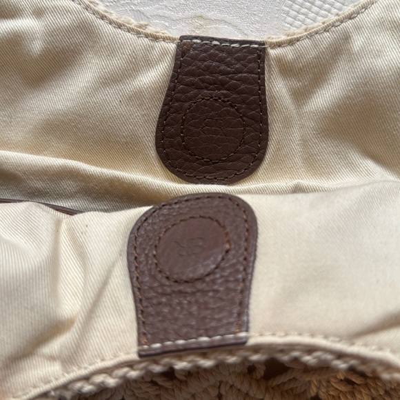 Banana Republic Cream Tote Bag - Picture 3 of 10